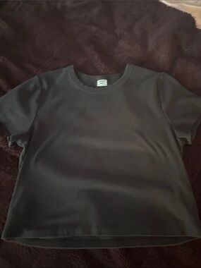 Artiza Sunday Best Black Short Sleeve Crewneck Tee
